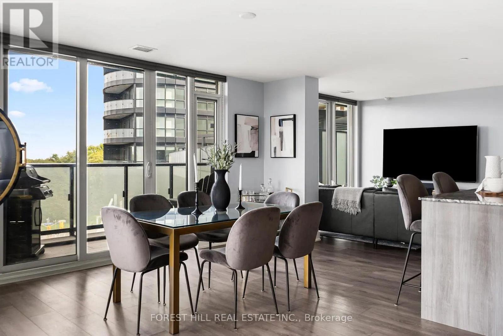 503 - 575 BLOOR STREET E