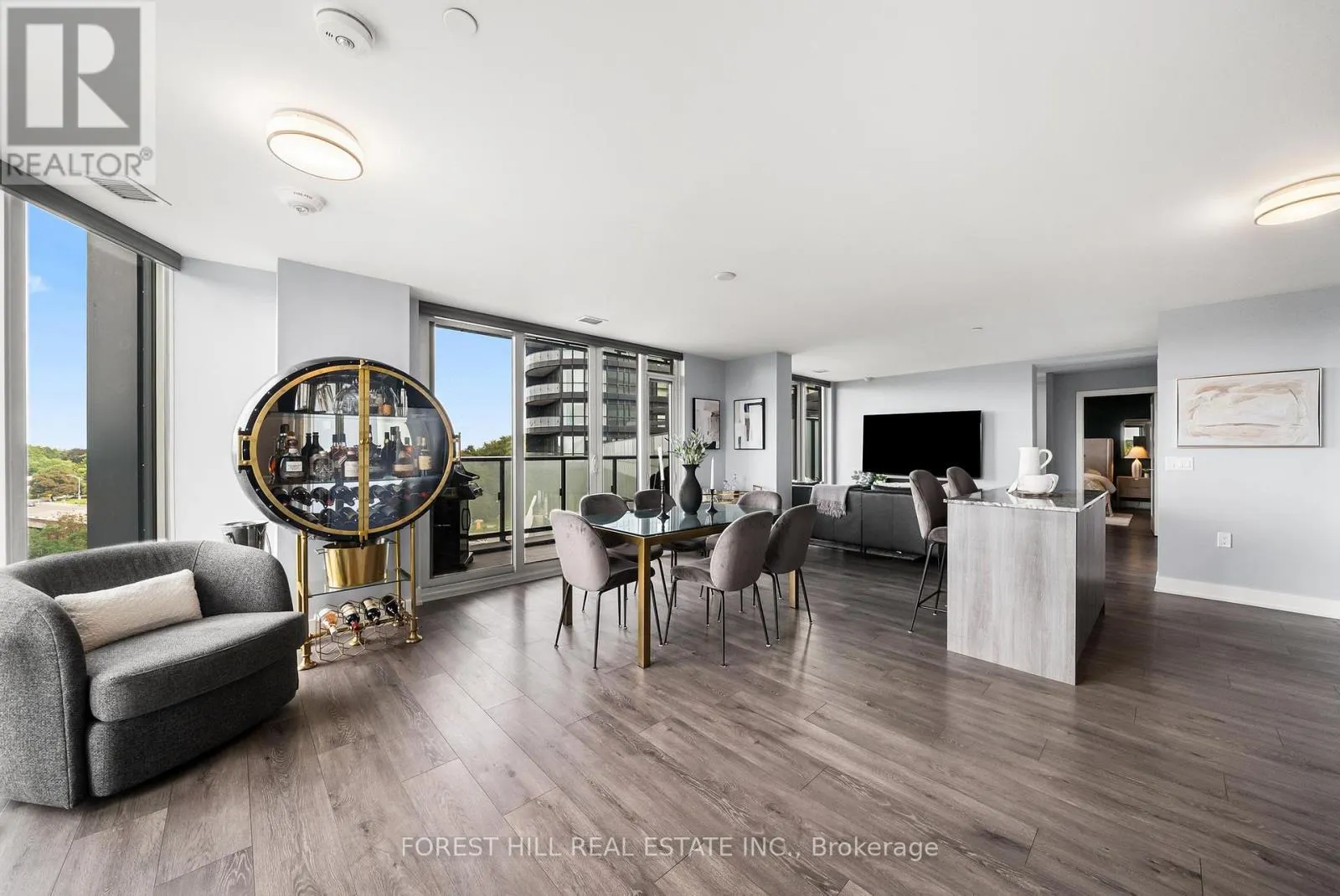 503 - 575 BLOOR STREET E