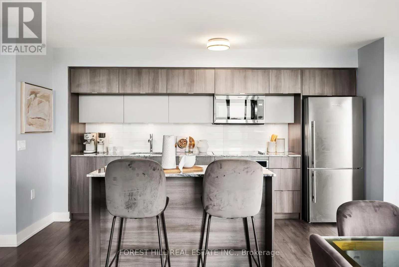 503 - 575 BLOOR STREET E