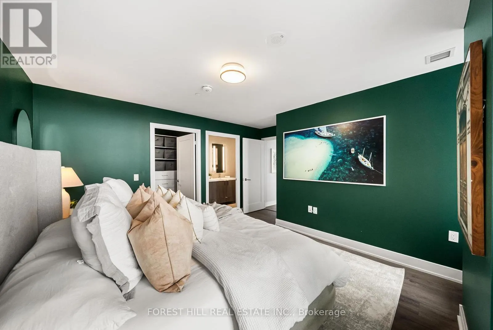 503 - 575 BLOOR STREET E