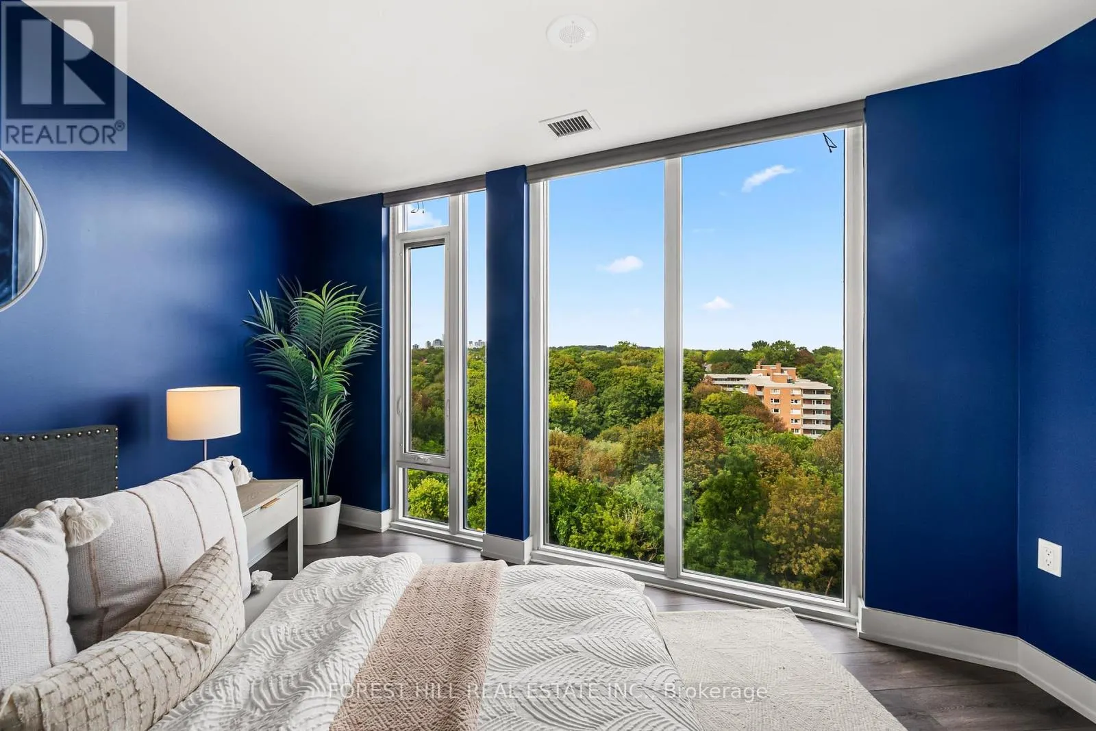 503 - 575 BLOOR STREET E