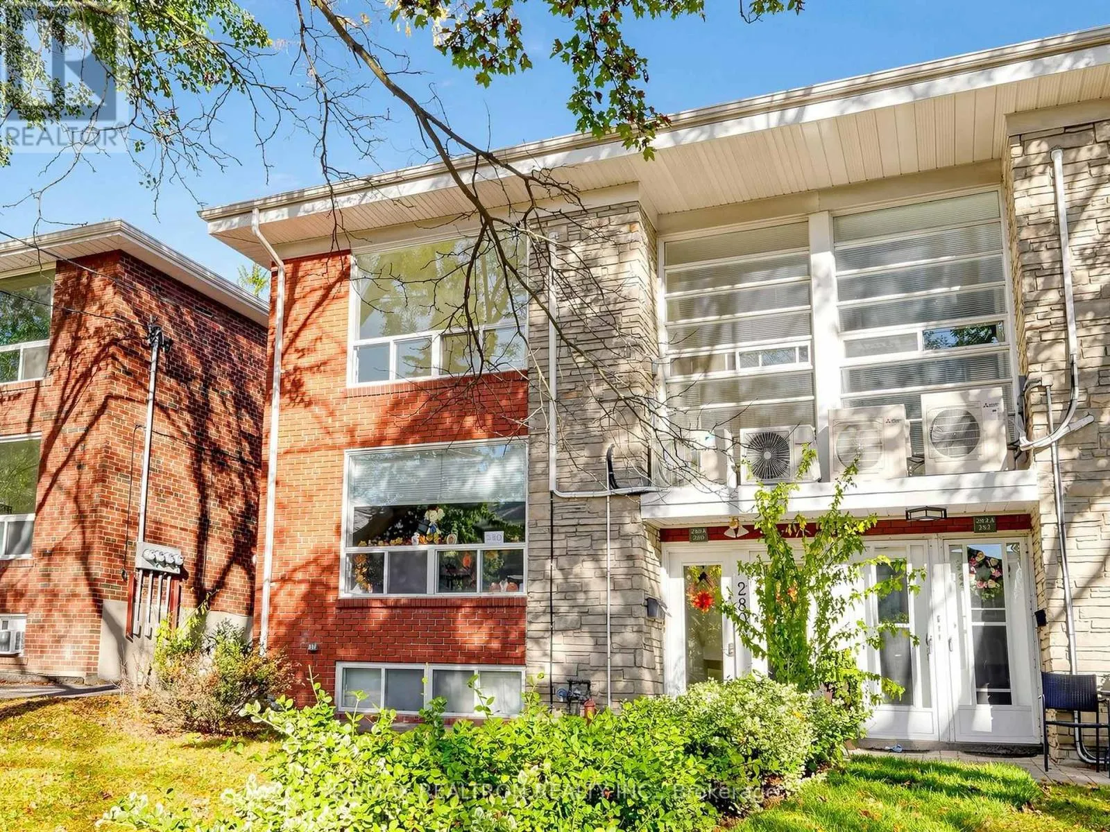 UPPER - 280 GLENFOREST ROAD