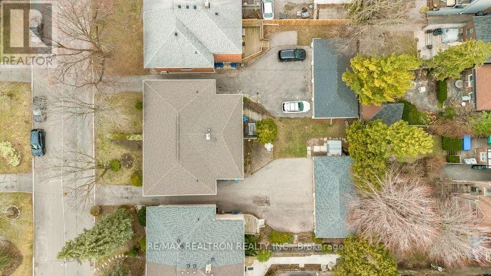 UPPER - 280 GLENFOREST ROAD