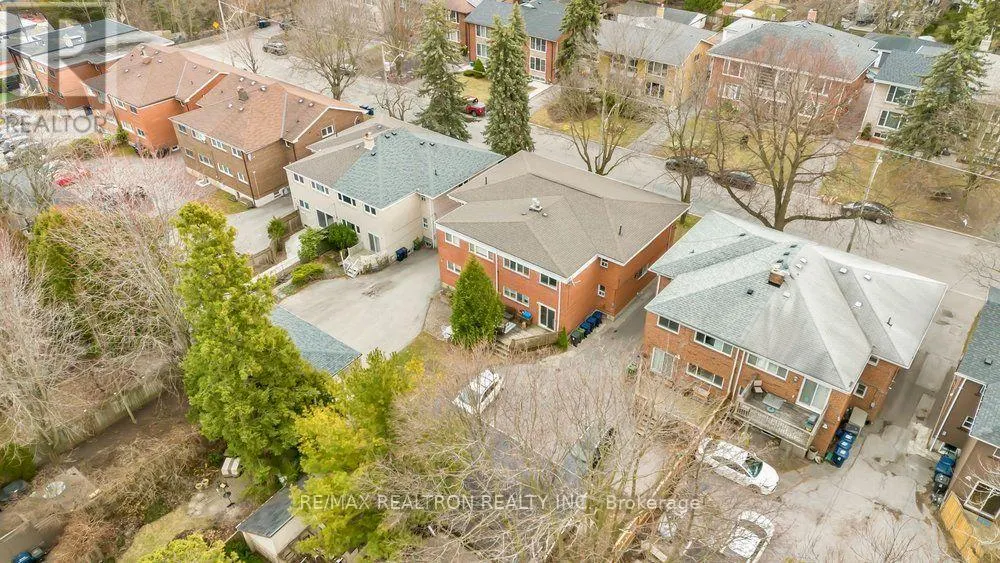 UPPER - 280 GLENFOREST ROAD