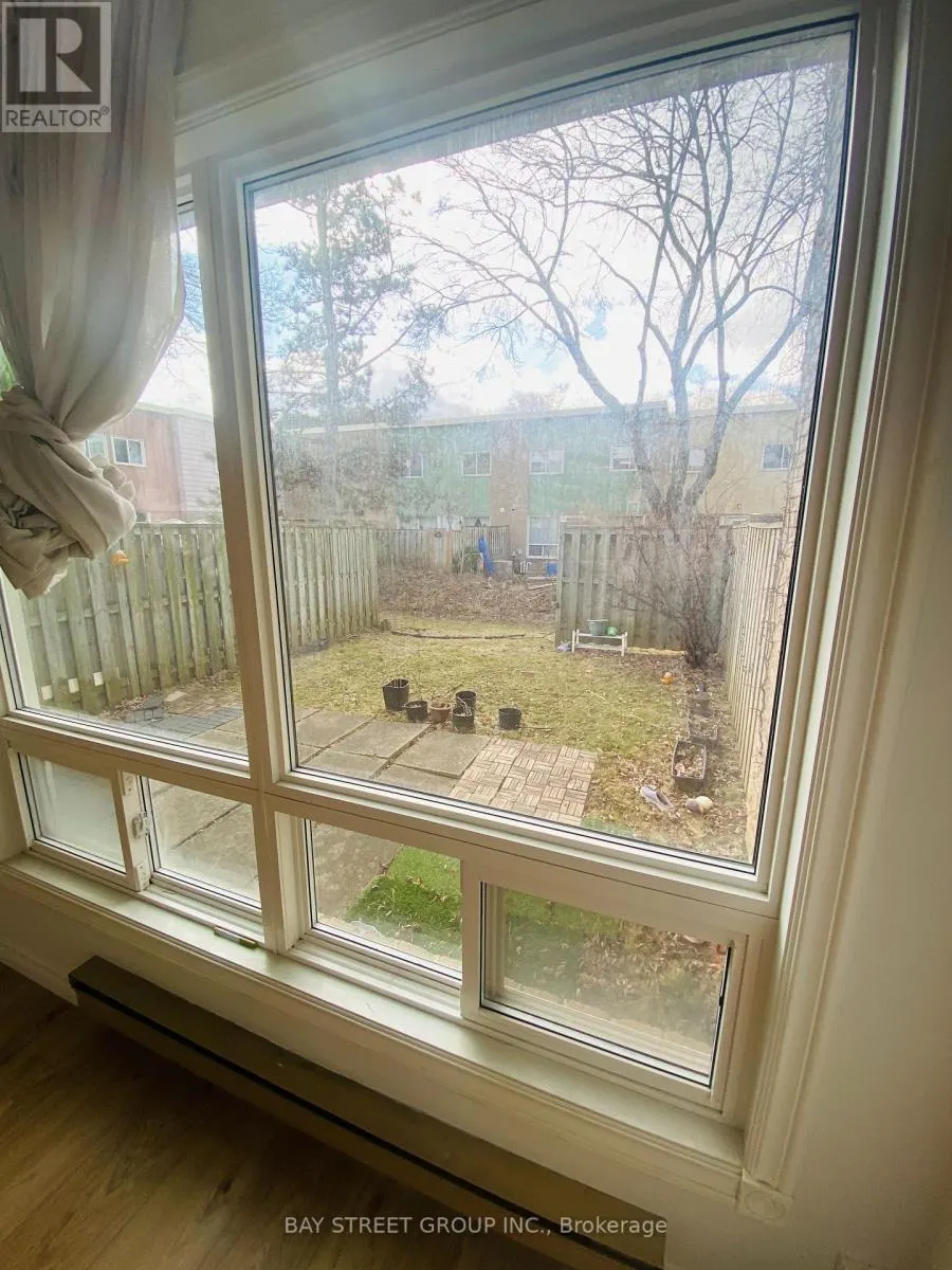 44 WOODY VINE WAY
