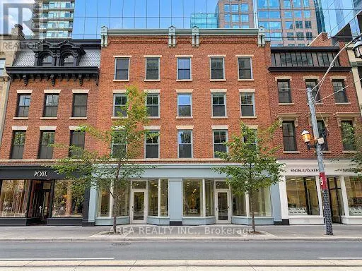 300 - 83 KING ESTATES E
