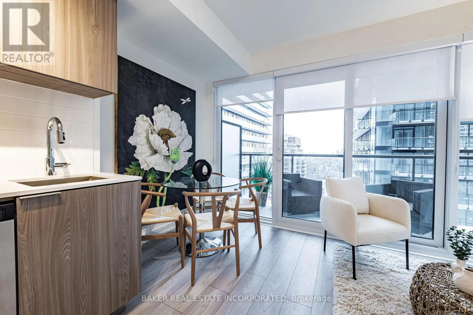1112 - 223 REDPATH AVENUE