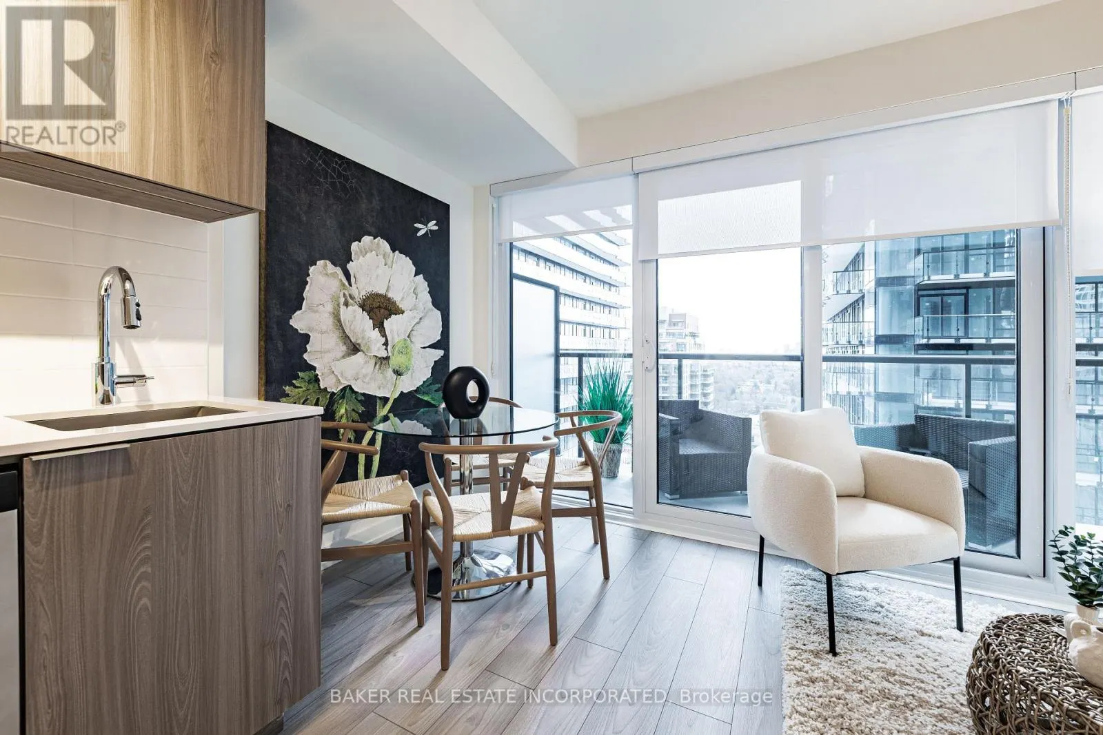1112 - 223 REDPATH AVENUE