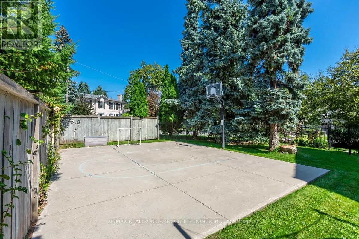 17 BAYVIEW RIDGE