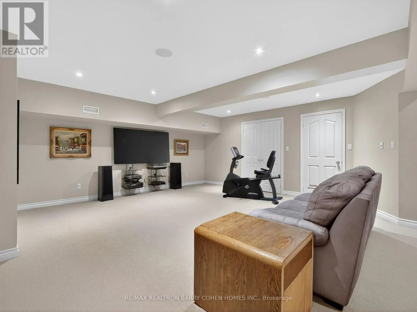 17 BAYVIEW RIDGE