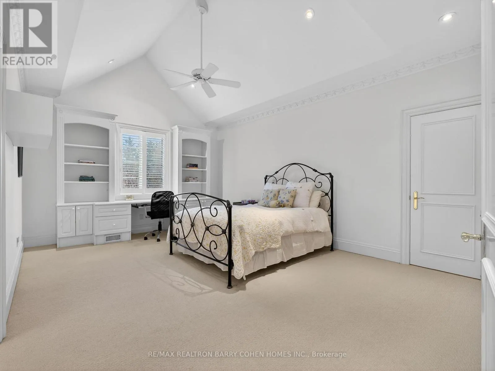 17 BAYVIEW RIDGE