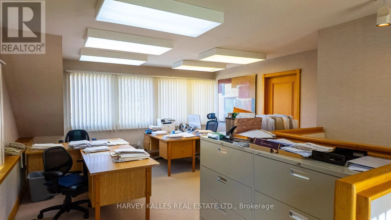 137 SHEPPARD AVENUE E