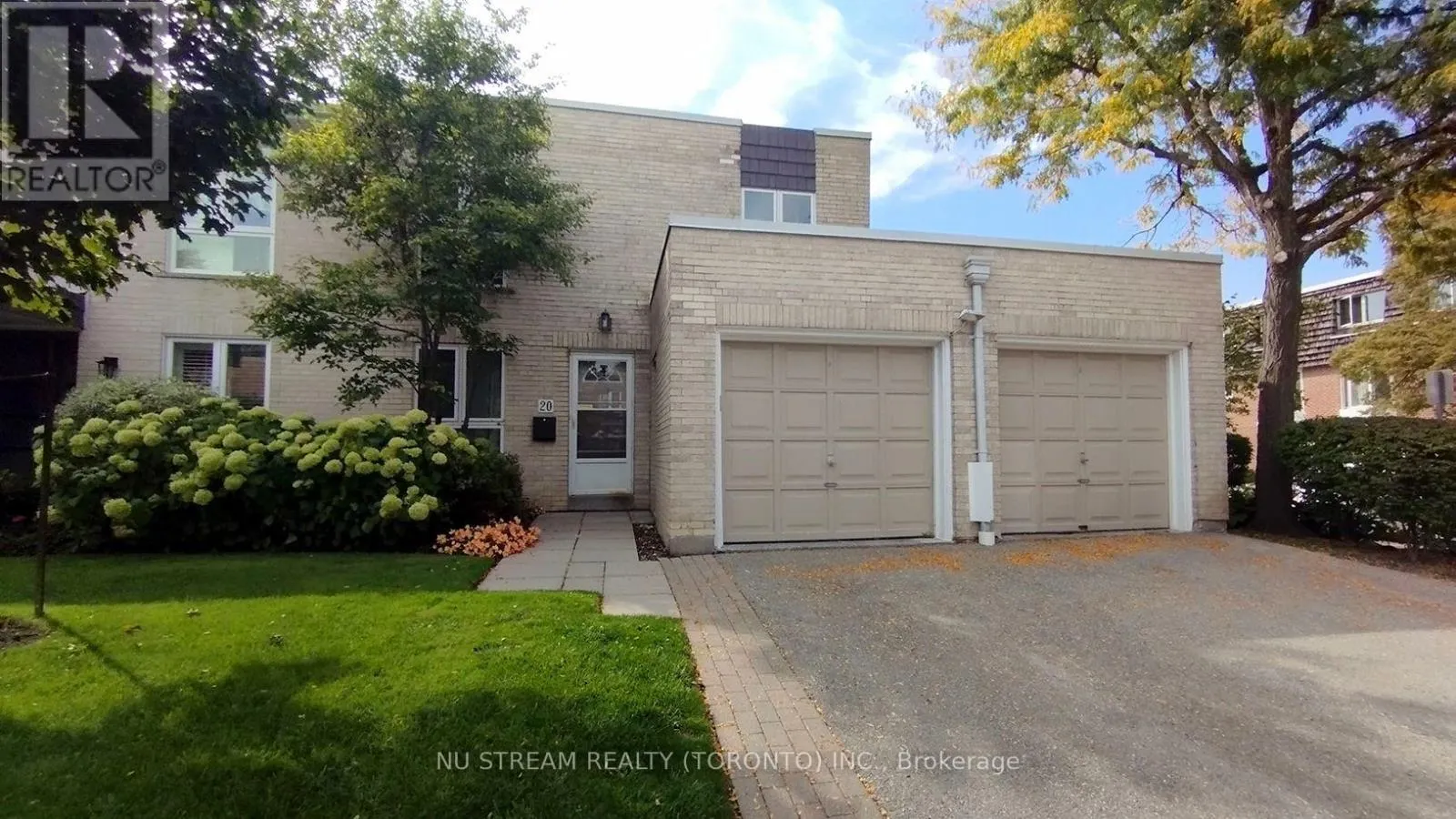 20 SCENIC MILL WAY