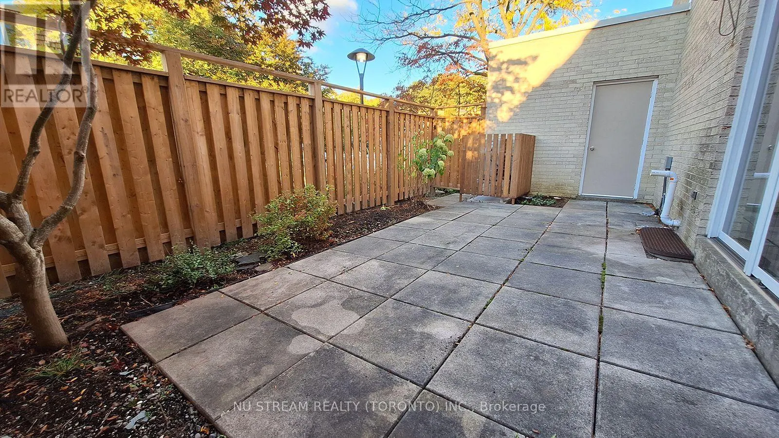 20 SCENIC MILL WAY