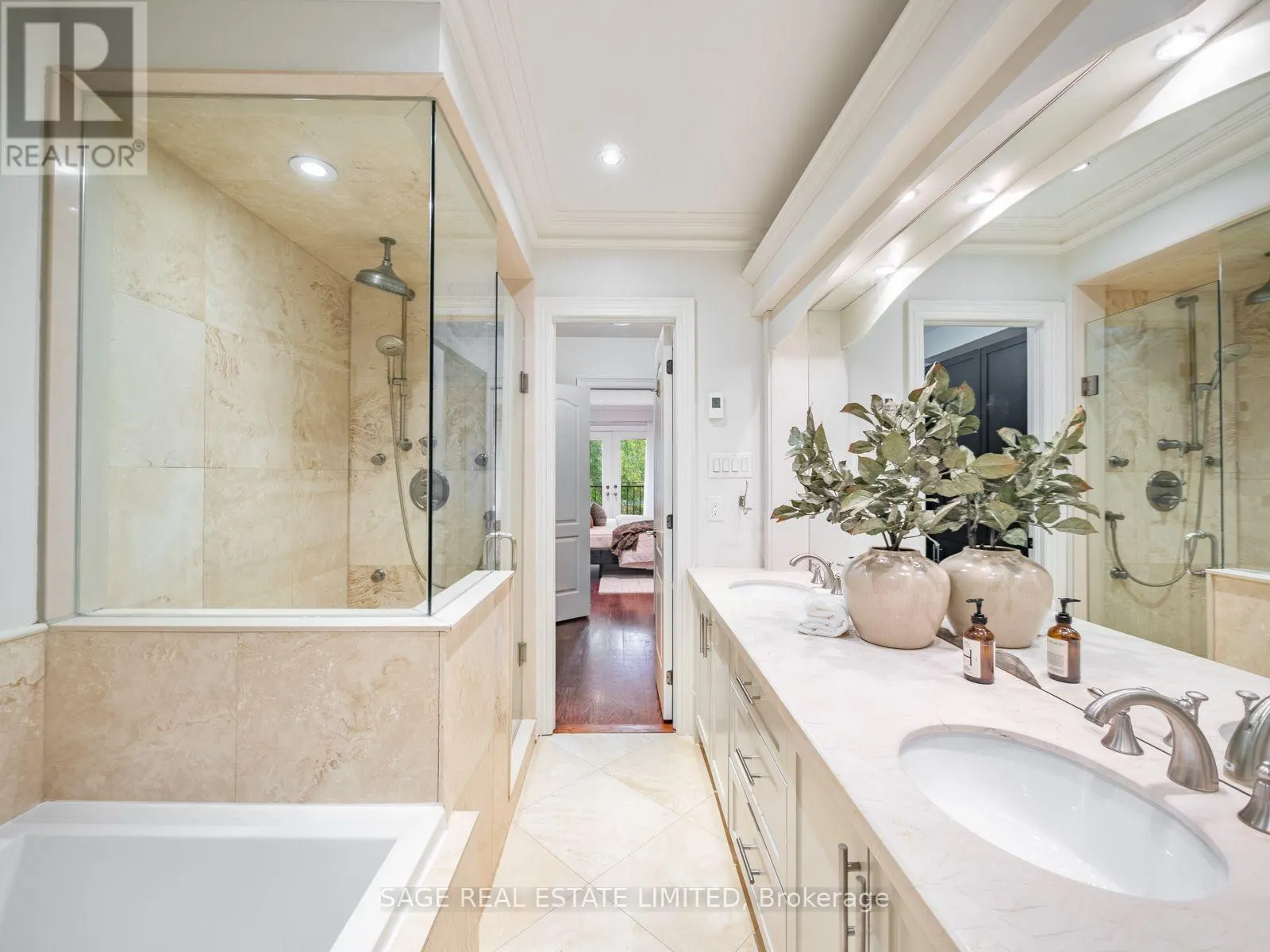 18A SHERWOOD AVENUE
