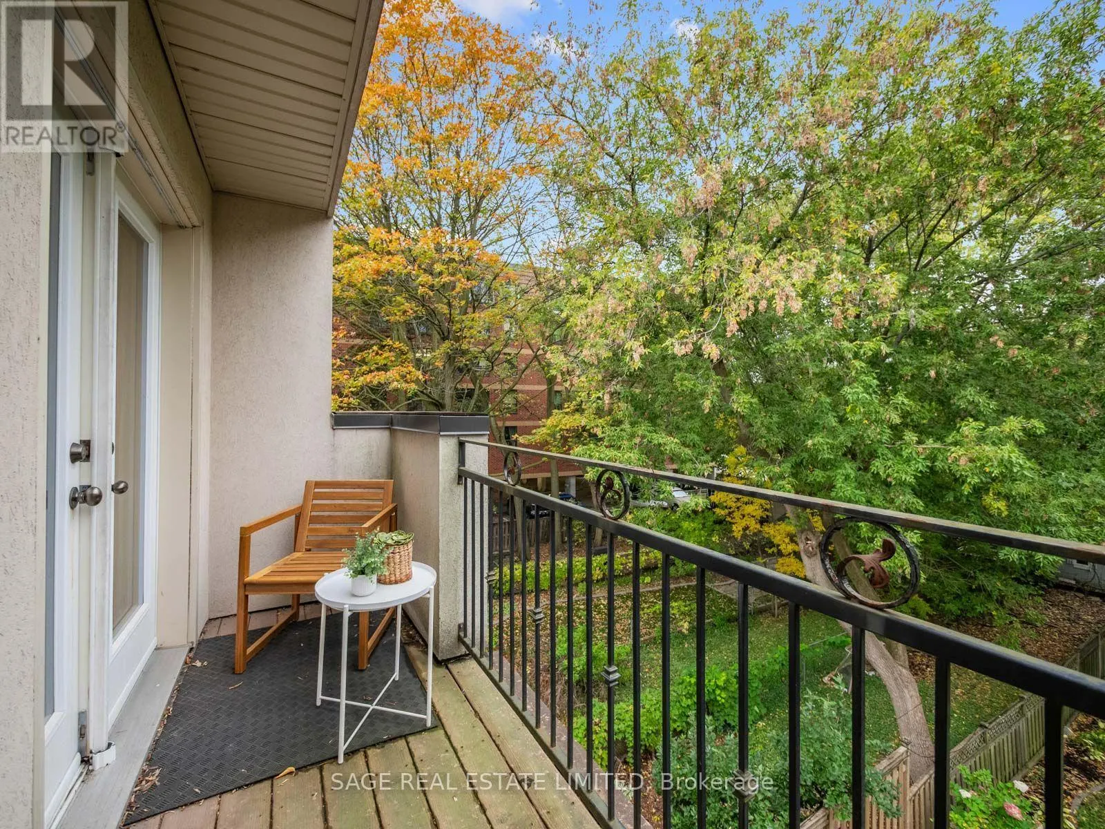 18A SHERWOOD AVENUE