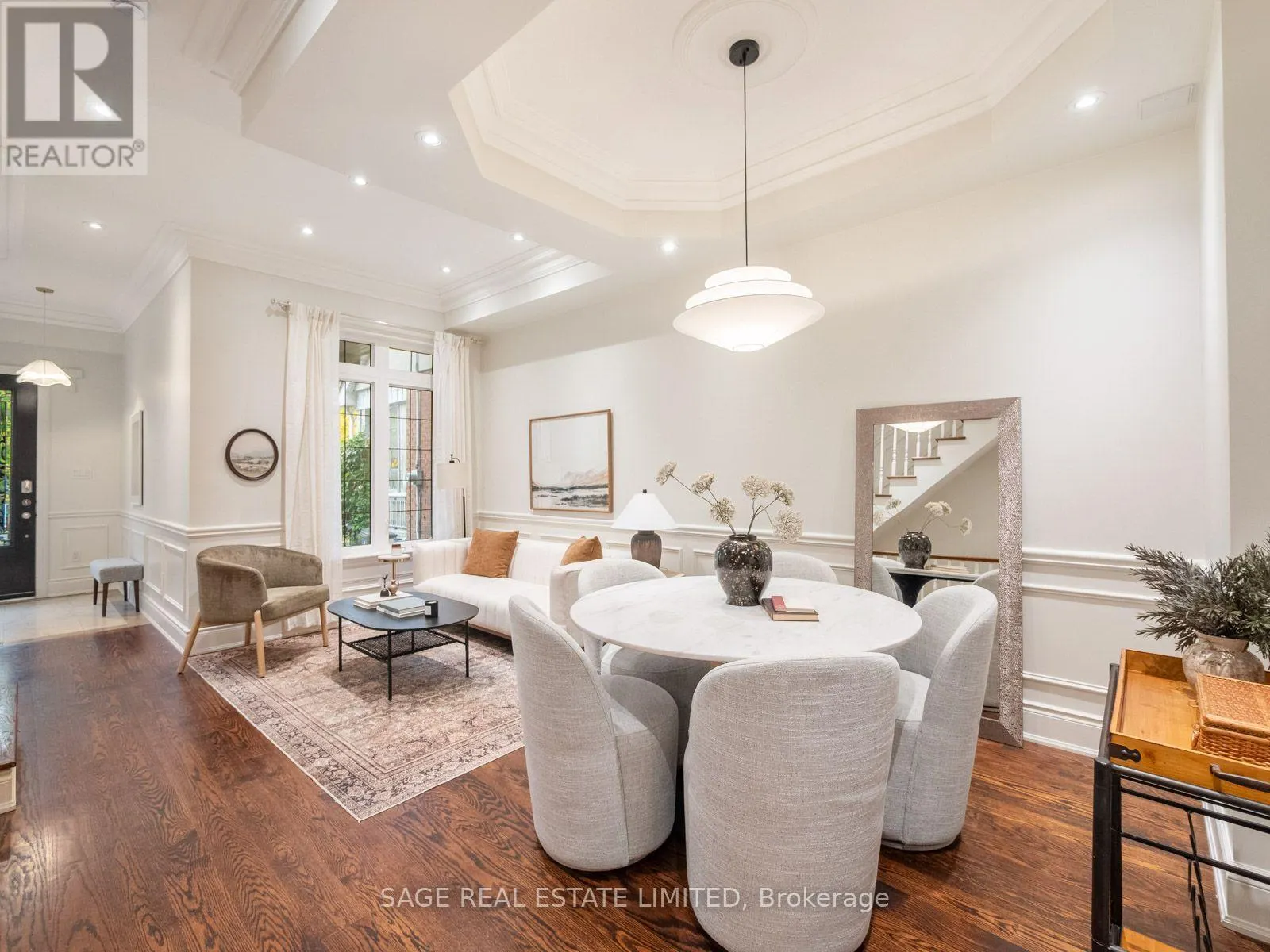 18A SHERWOOD AVENUE