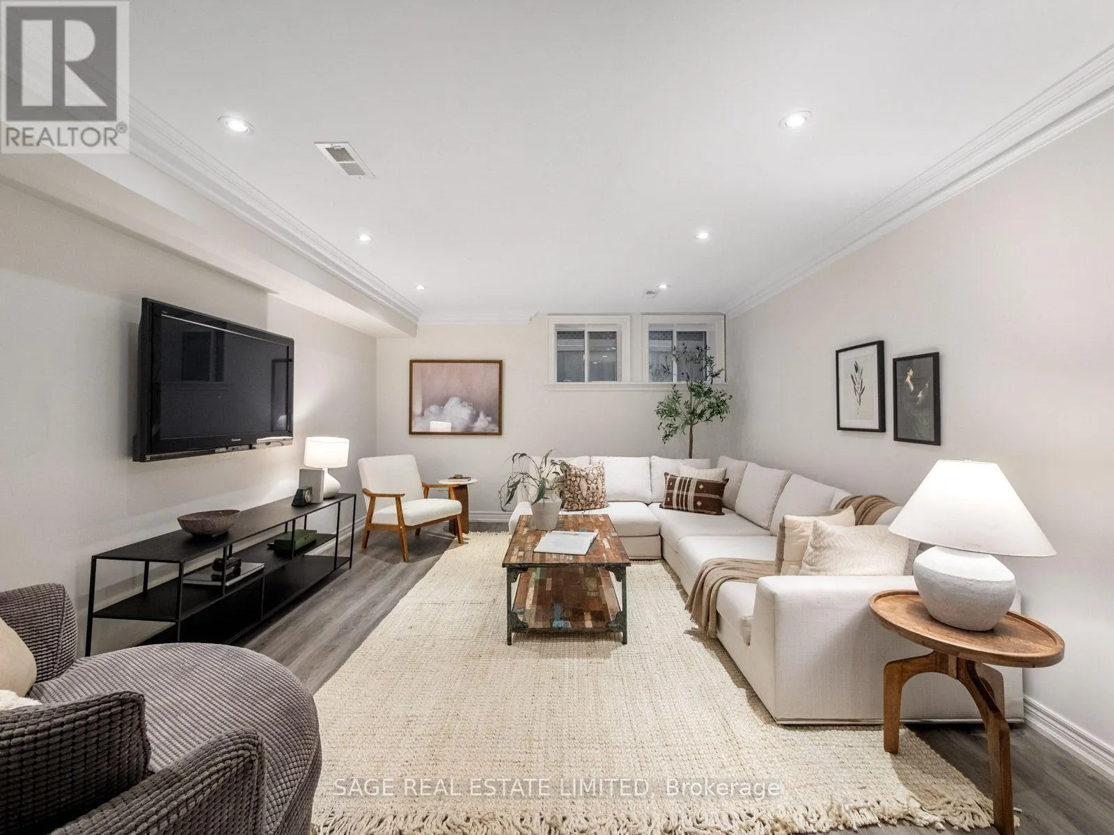 18A SHERWOOD AVENUE