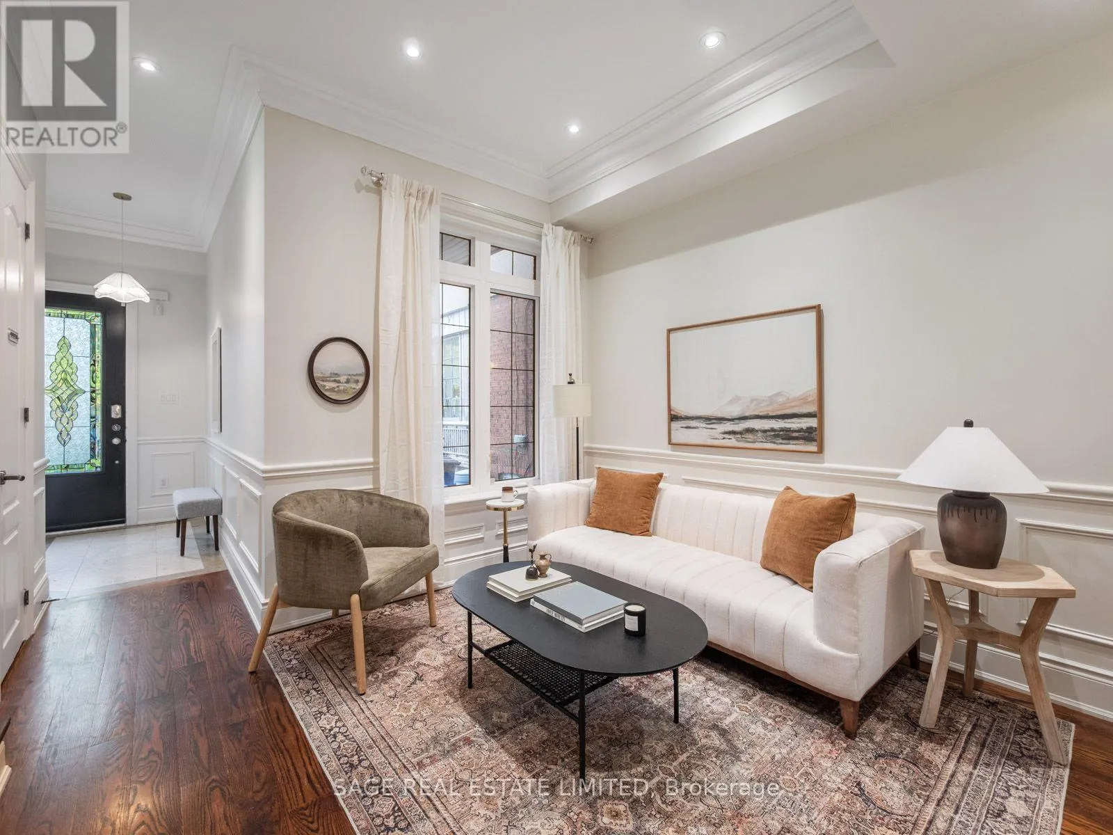 18A SHERWOOD AVENUE