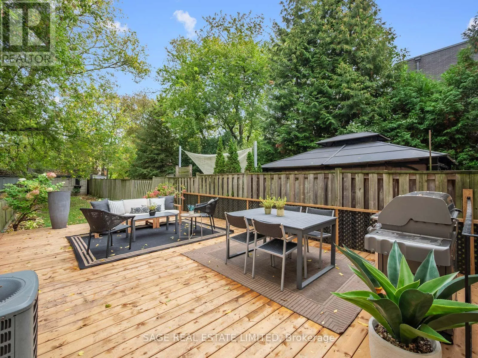 18A SHERWOOD AVENUE