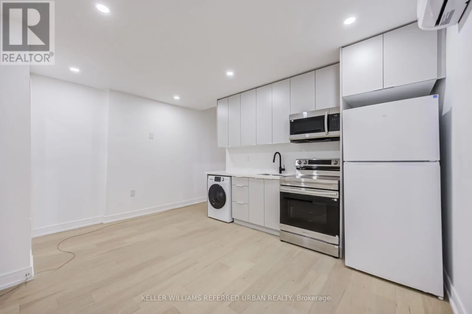 3455 YONGE STREET
