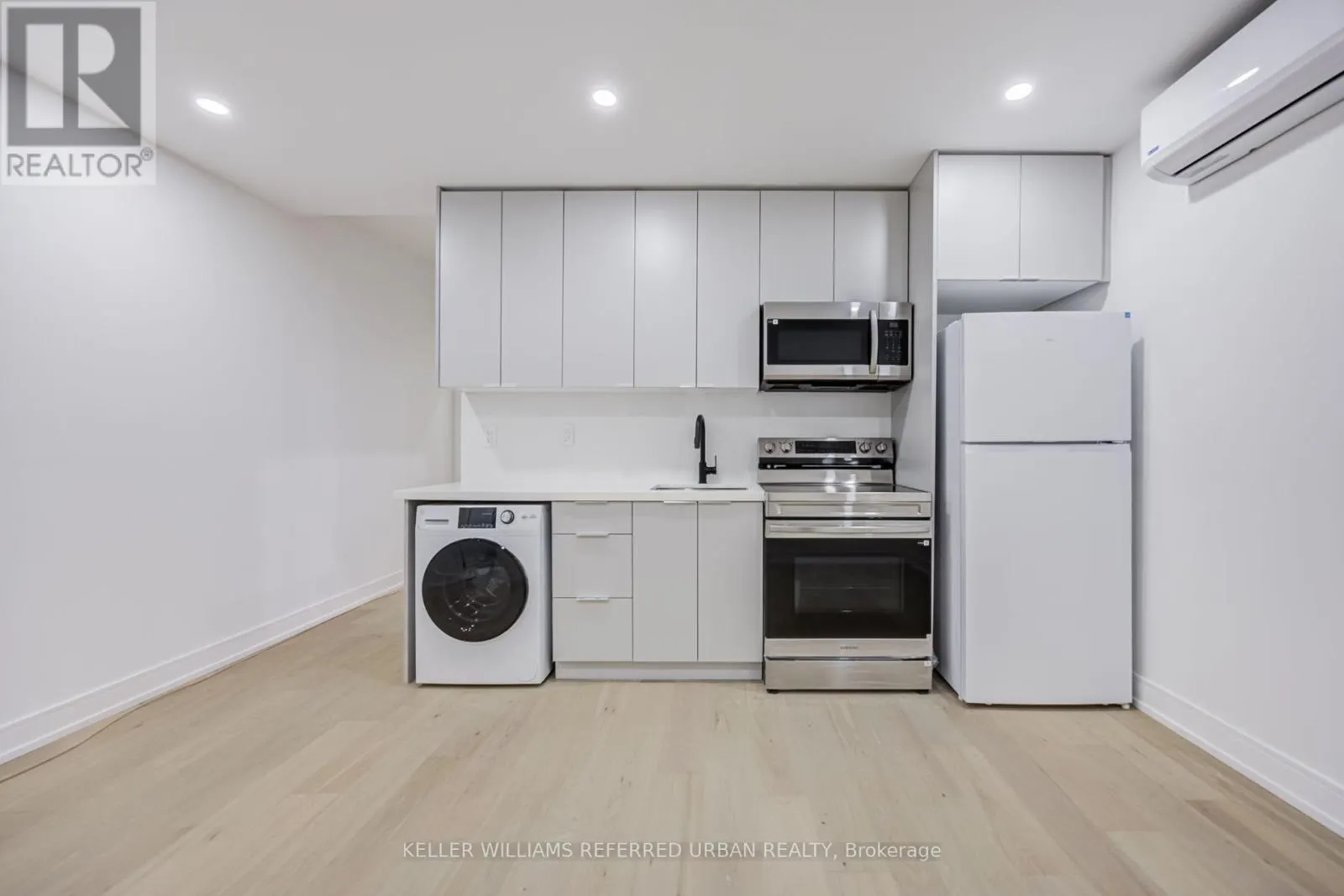 3455 YONGE STREET