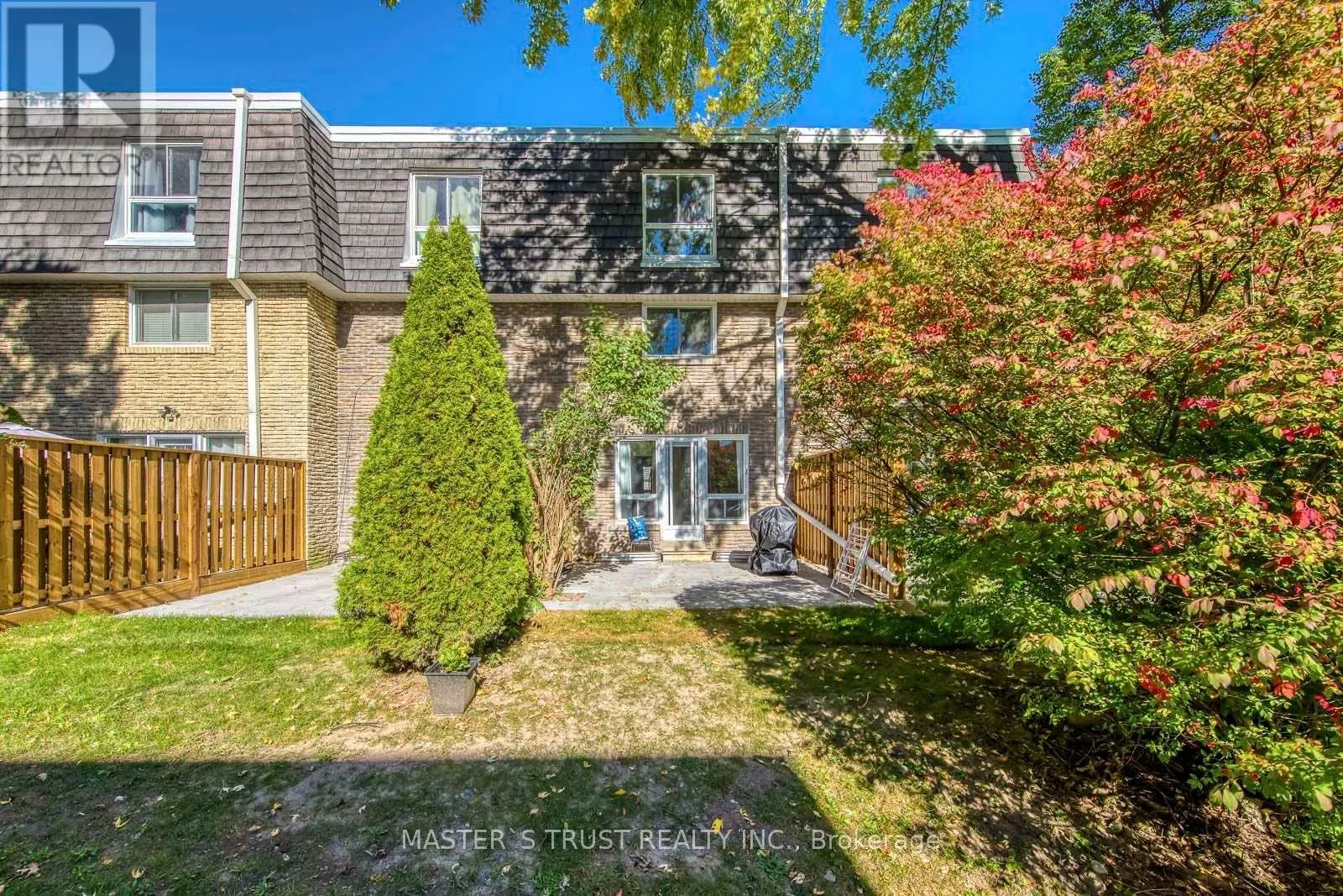 44 TANGLE BRIAR WAY