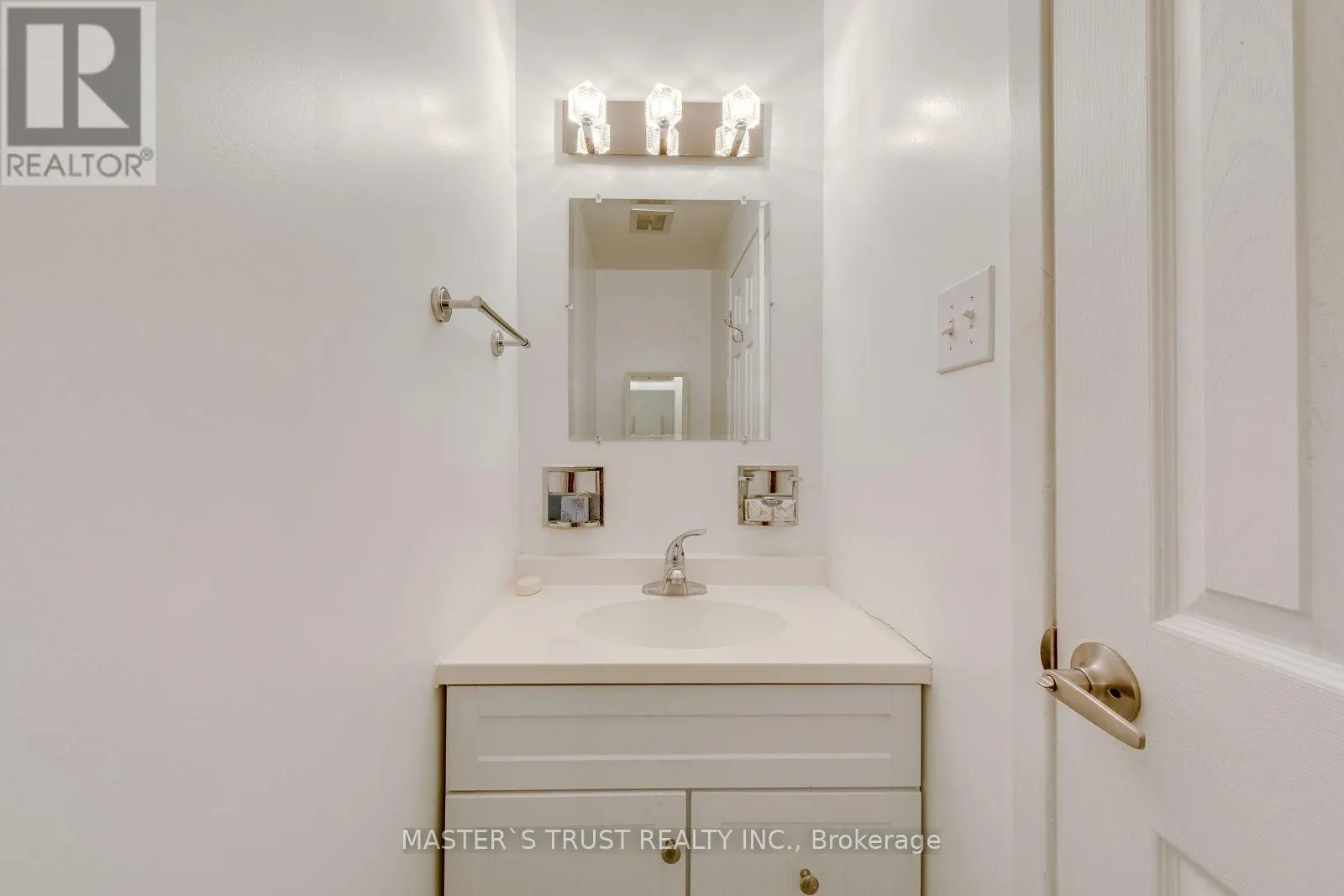 44 TANGLE BRIAR WAY