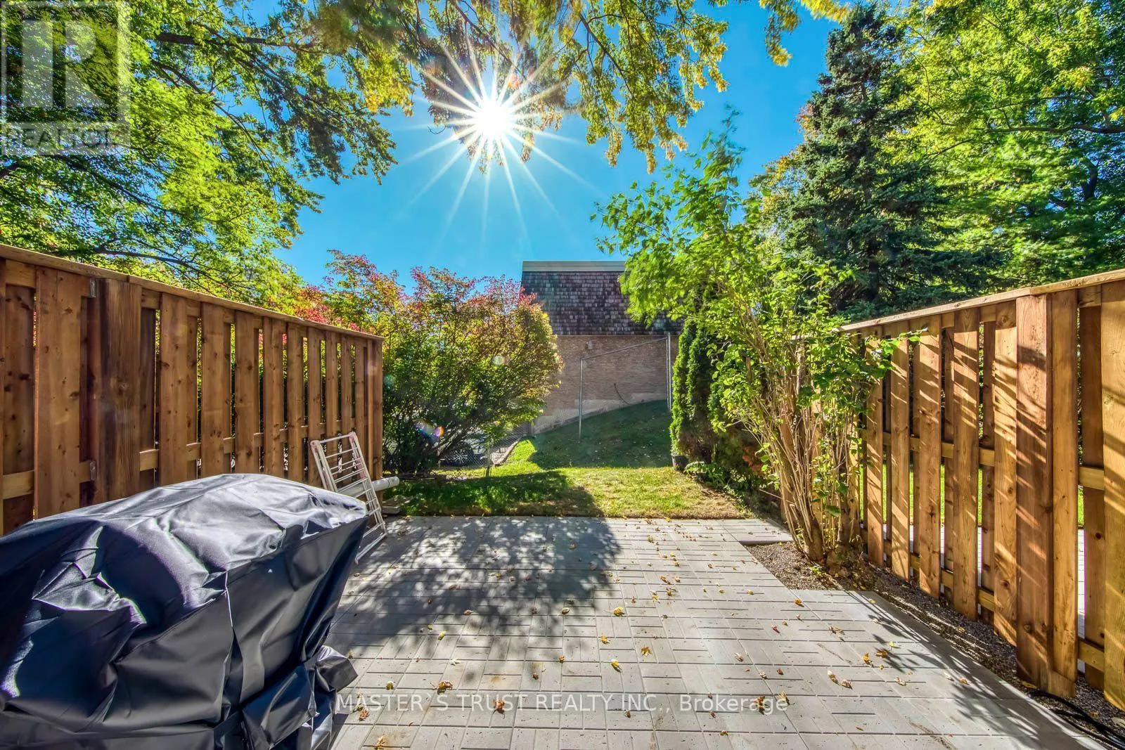 44 TANGLE BRIAR WAY