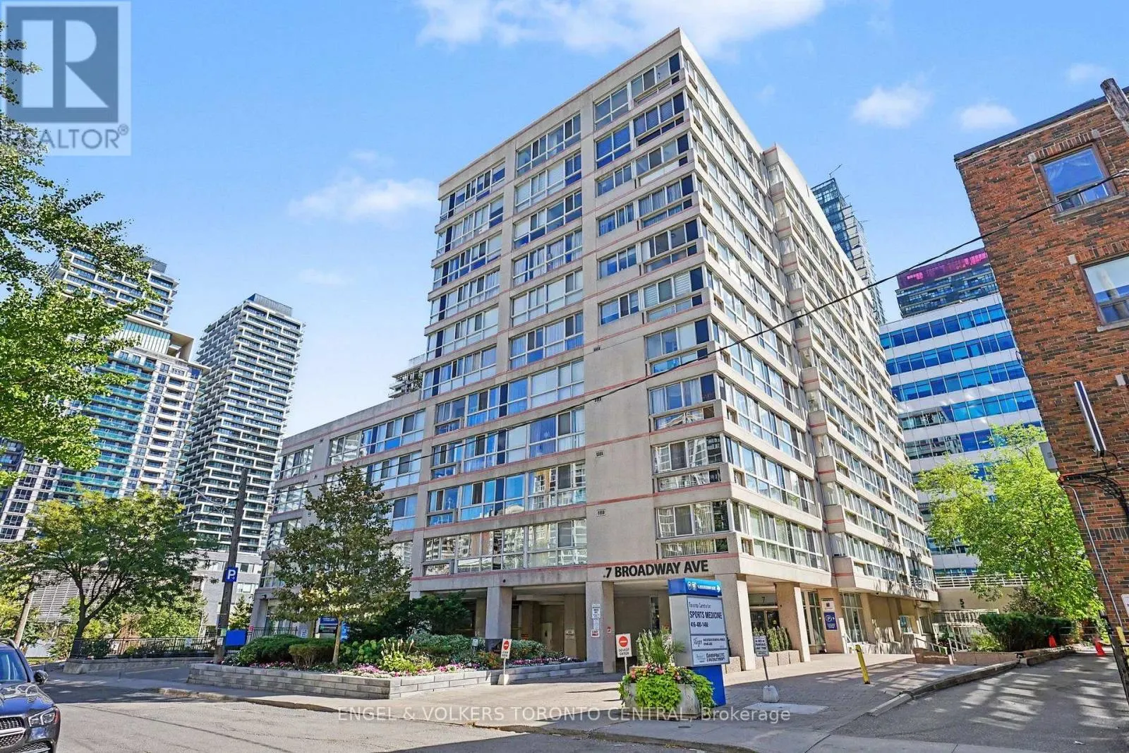 601 - 7 BROADWAY AVENUE