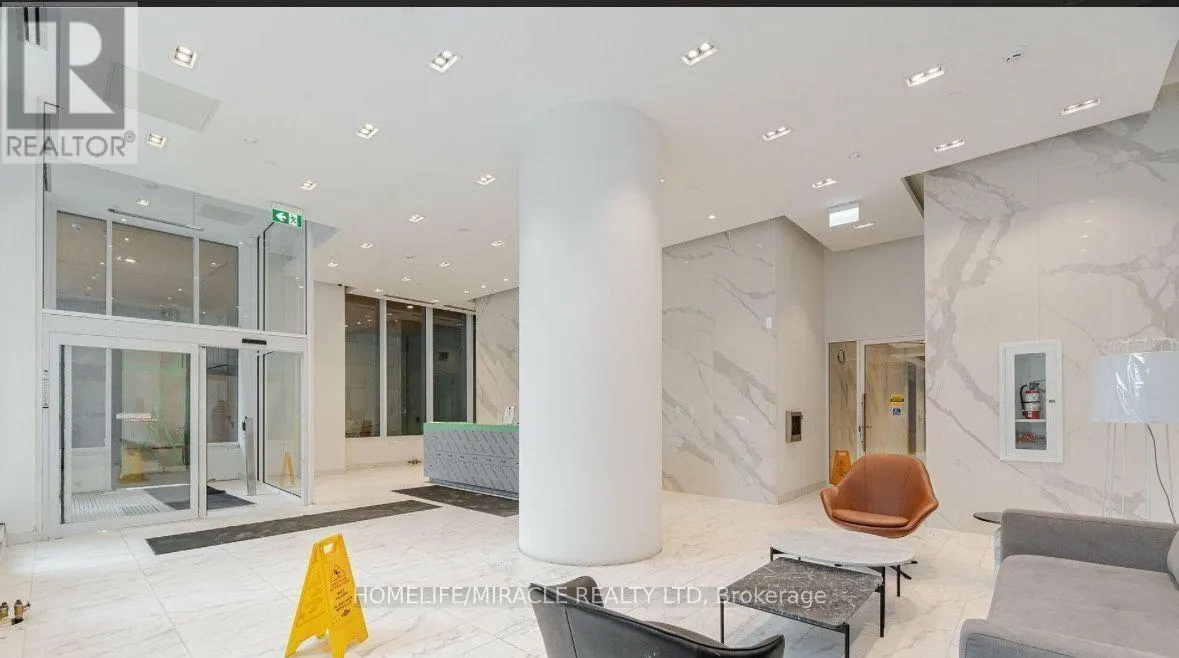 2421 - 230 SIMCOE STREET
