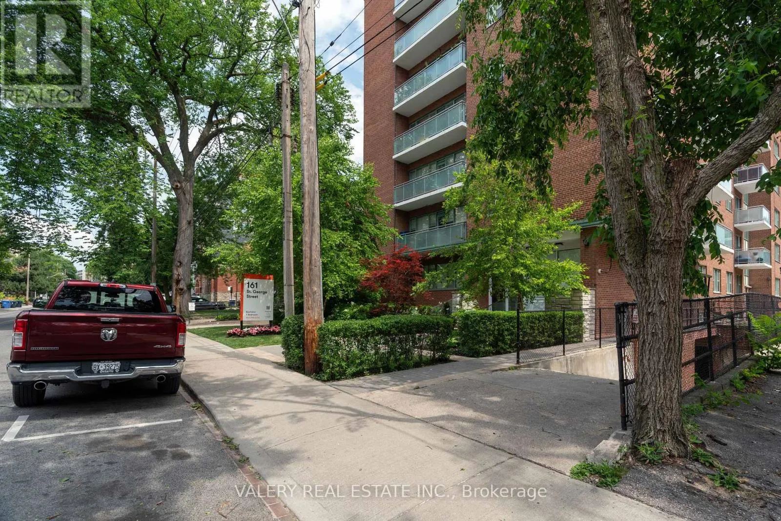 403 - 161 ST. GEORGE STREET