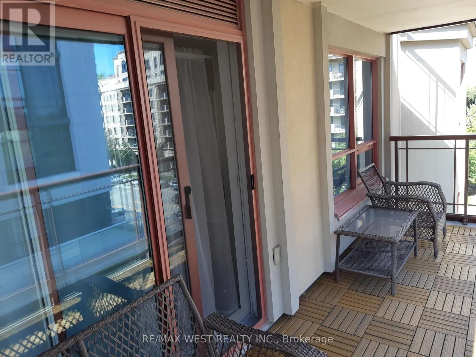 522 - 27 REAN DRIVE