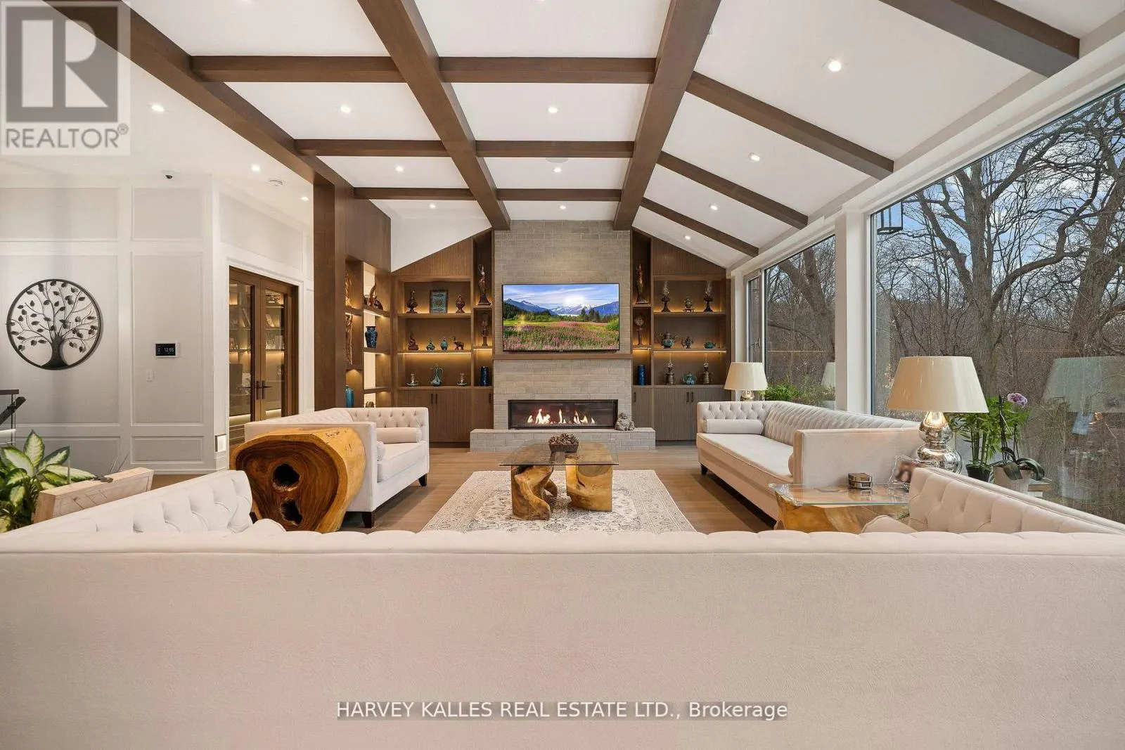140 SANDRINGHAM DRIVE