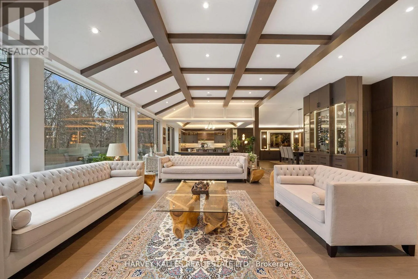 140 SANDRINGHAM DRIVE