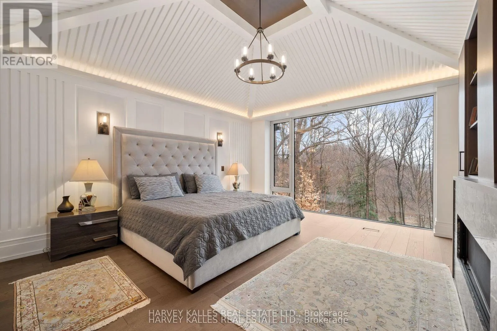140 SANDRINGHAM DRIVE