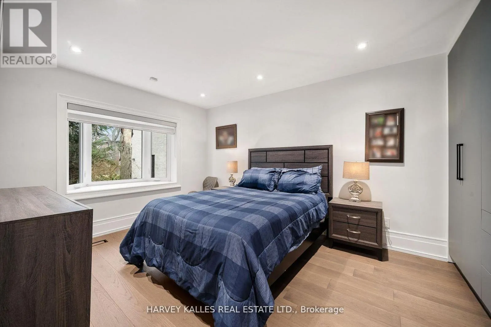 140 SANDRINGHAM DRIVE