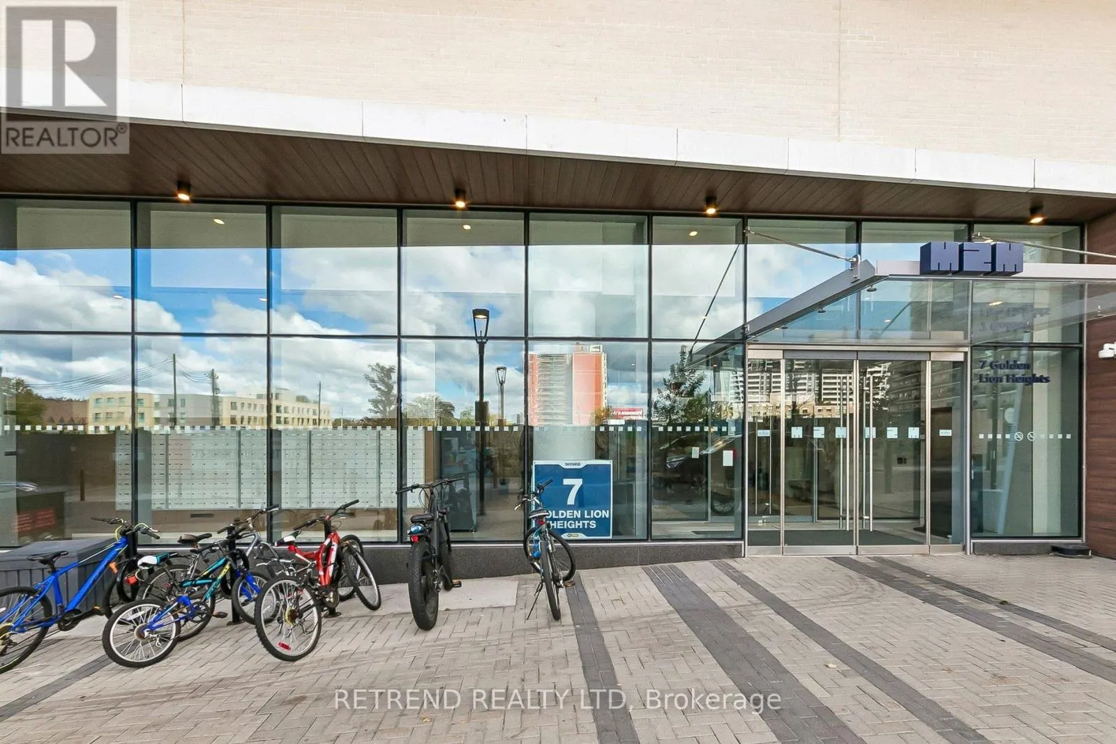 7 GOLDEN LION HEIGHTS