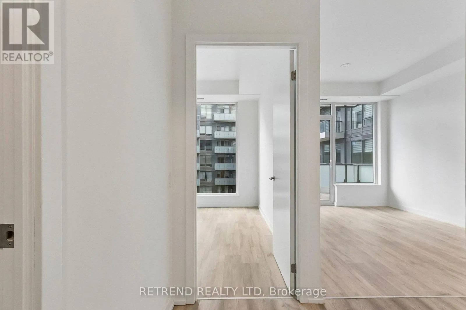 7 GOLDEN LION HEIGHTS