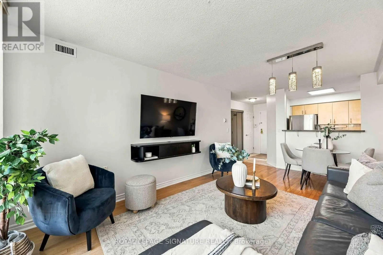314 - 906 SHEPPARD AVENUE W