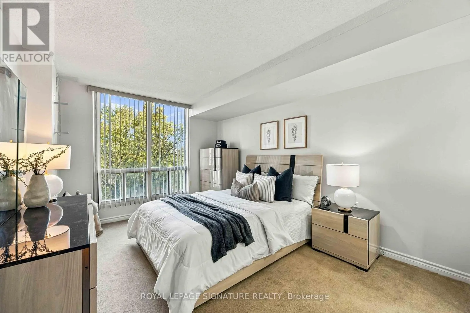 314 - 906 SHEPPARD AVENUE W