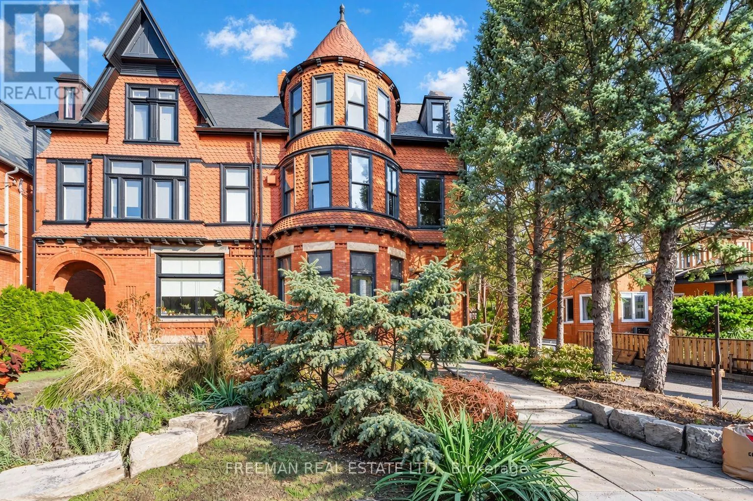 UPPER - 21 HOWLAND AVENUE