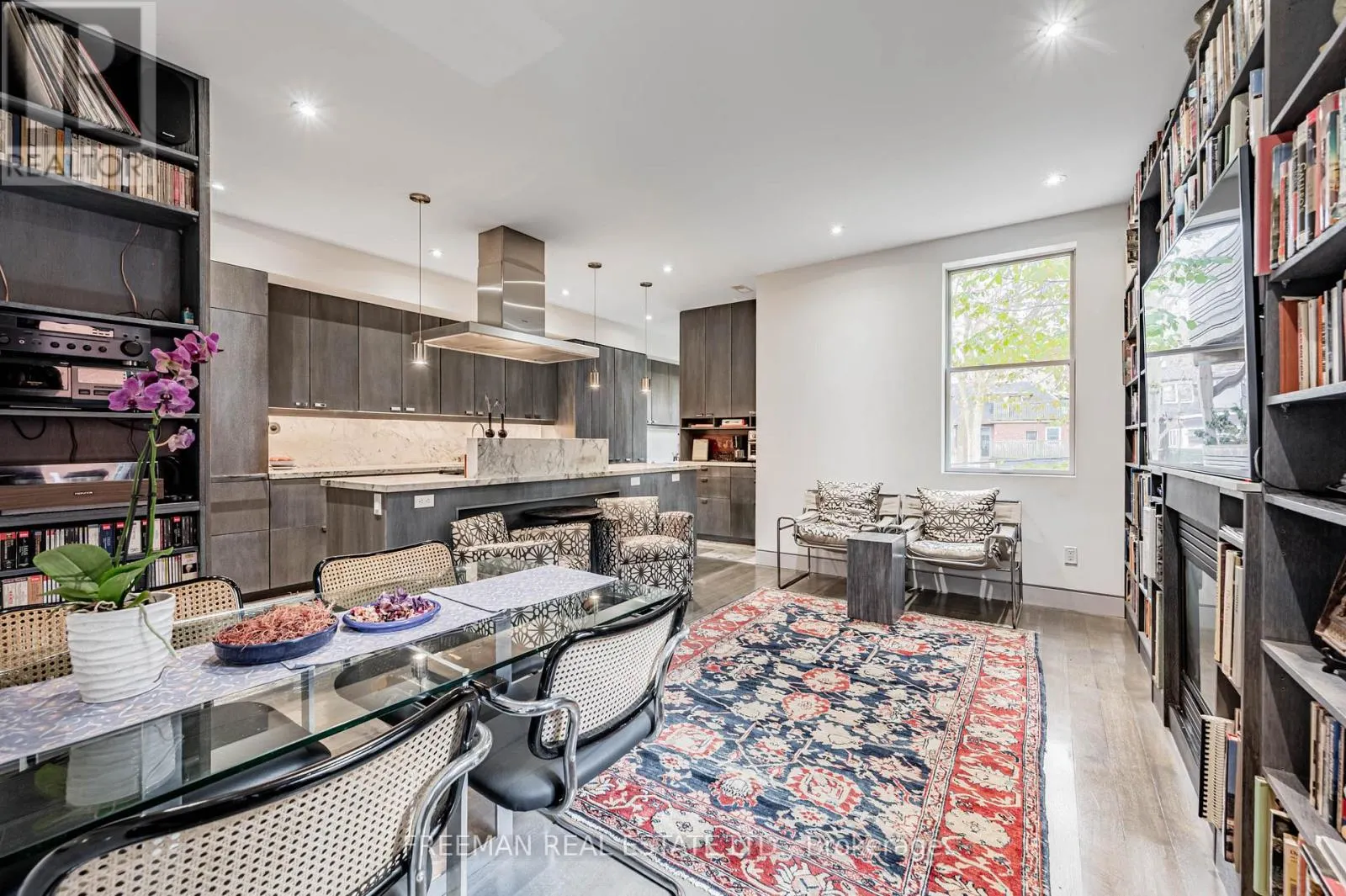 UPPER - 21 HOWLAND AVENUE