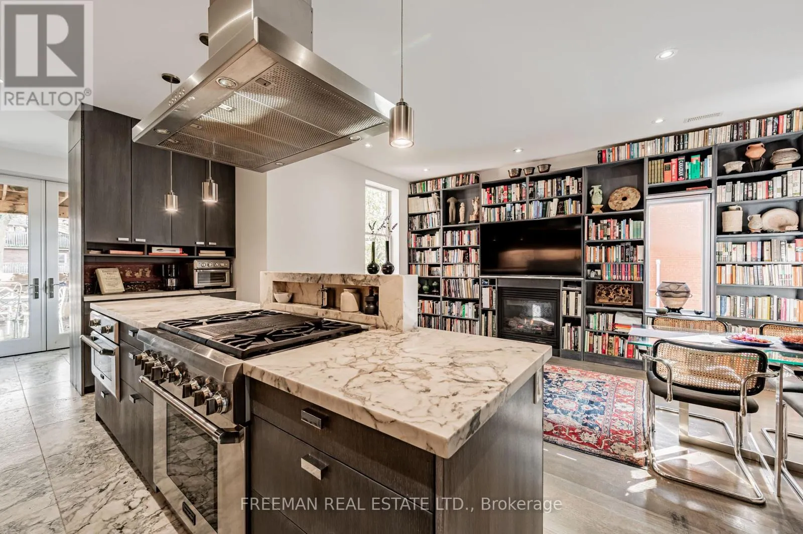 UPPER - 21 HOWLAND AVENUE