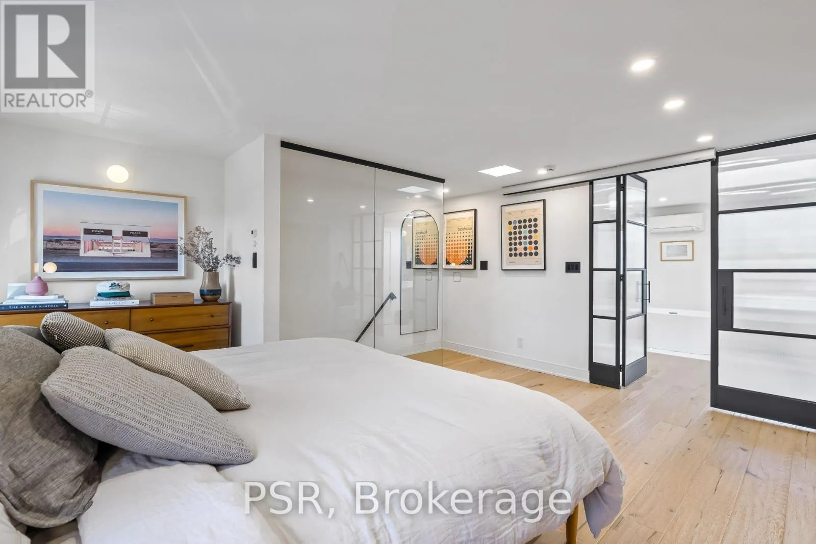 53 PALMERSTON AVENUE