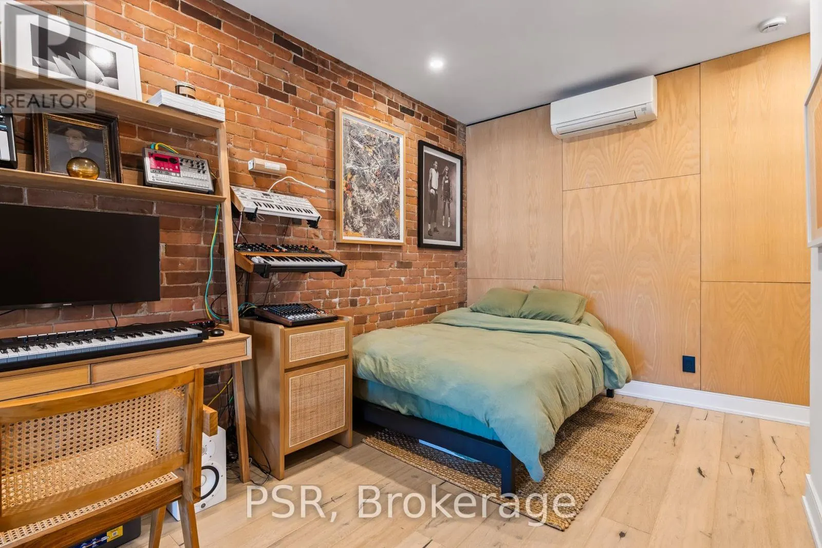 53 PALMERSTON AVENUE