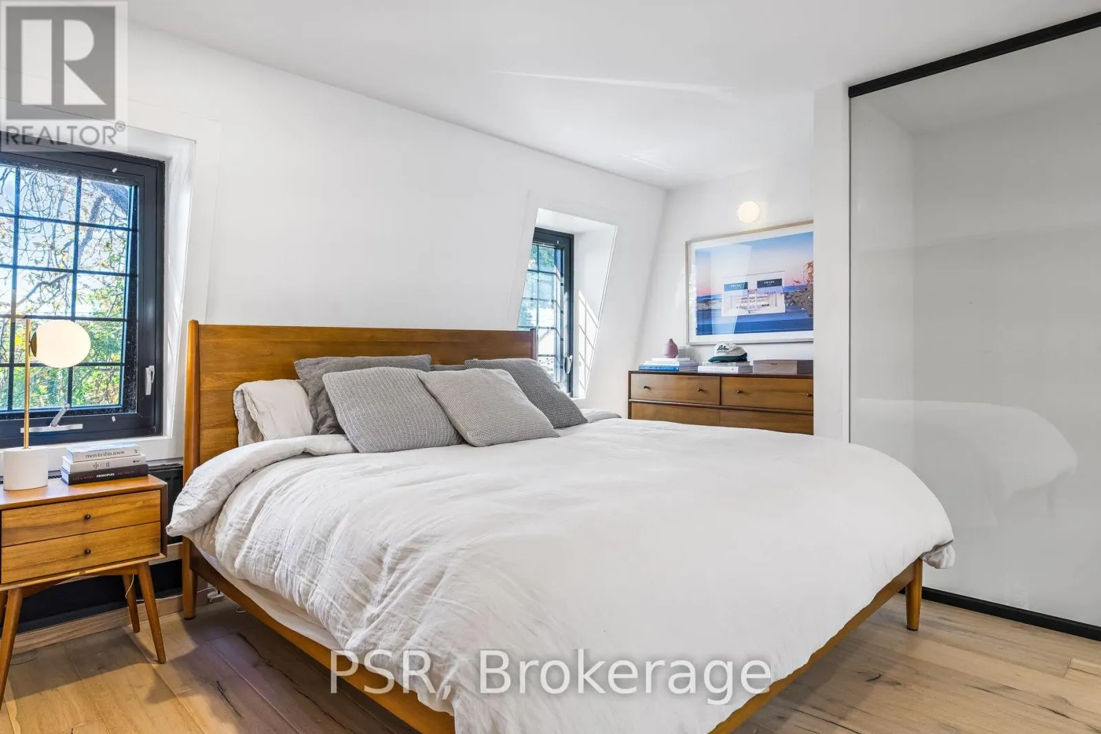 53 PALMERSTON AVENUE