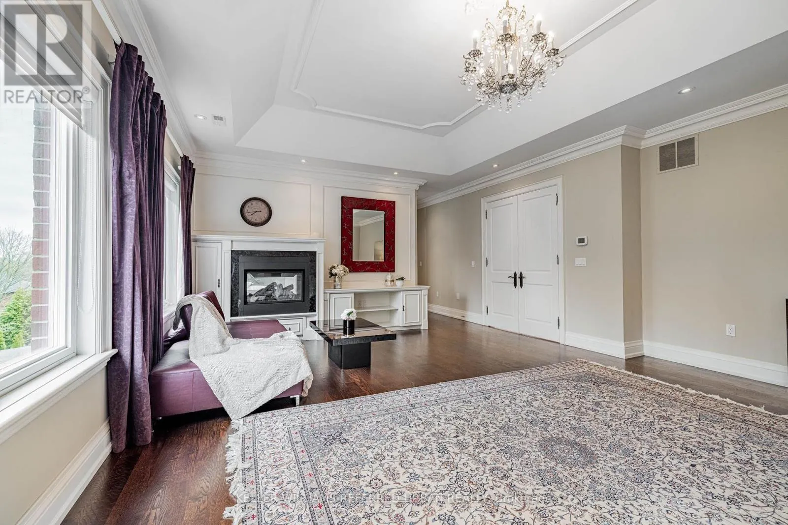 60 HAWKSBURY DRIVE