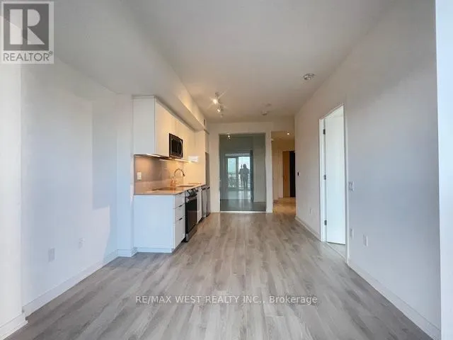 910 - 50 POWER STREET
