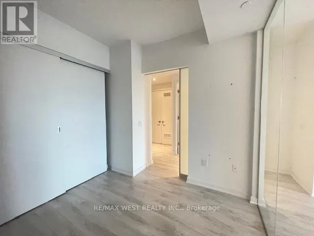 910 - 50 POWER STREET